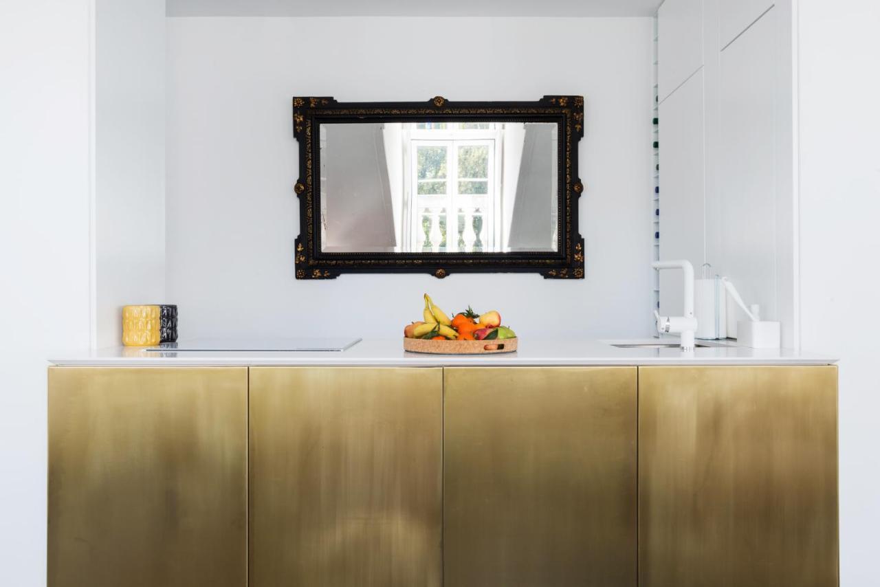 Principe Real Charming Garden View Flat At The Heart Of Lisbon Apartment Екстериор снимка