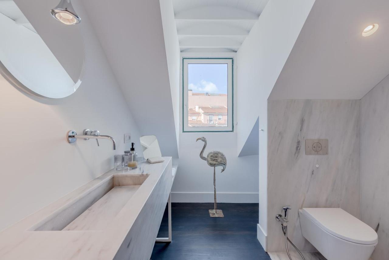 Principe Real Charming Garden View Flat At The Heart Of Lisbon Apartment Екстериор снимка