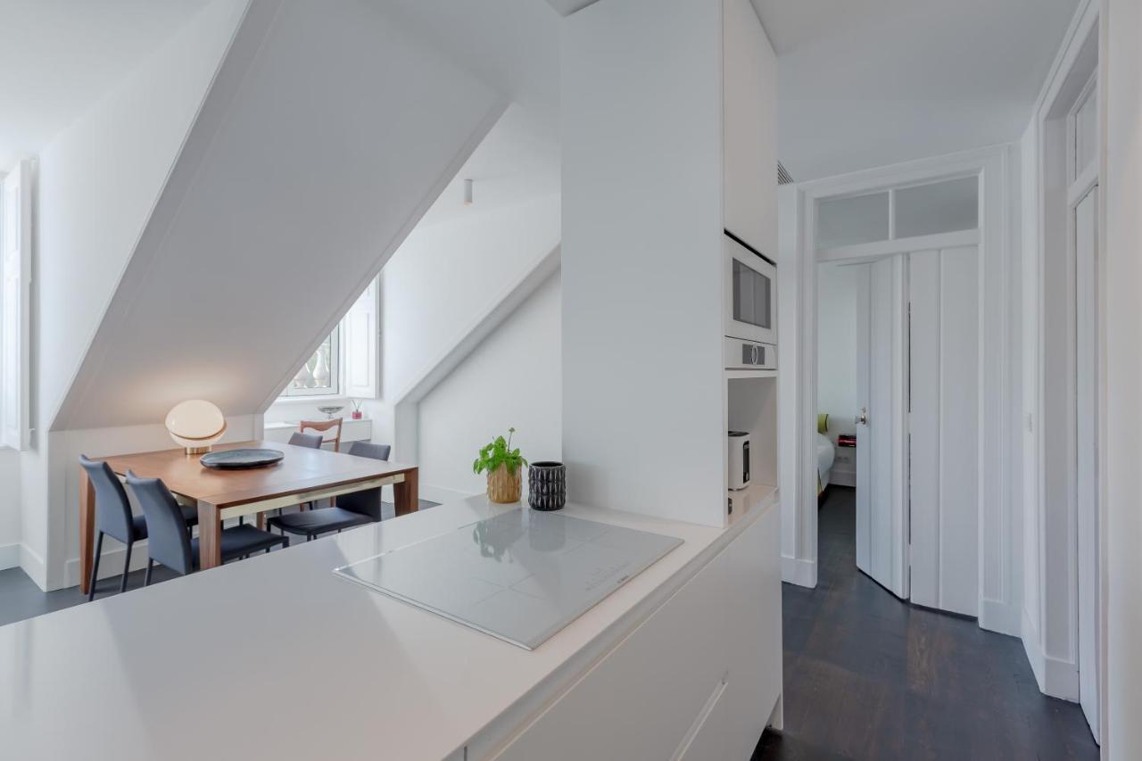 Principe Real Charming Garden View Flat At The Heart Of Lisbon Apartment Екстериор снимка
