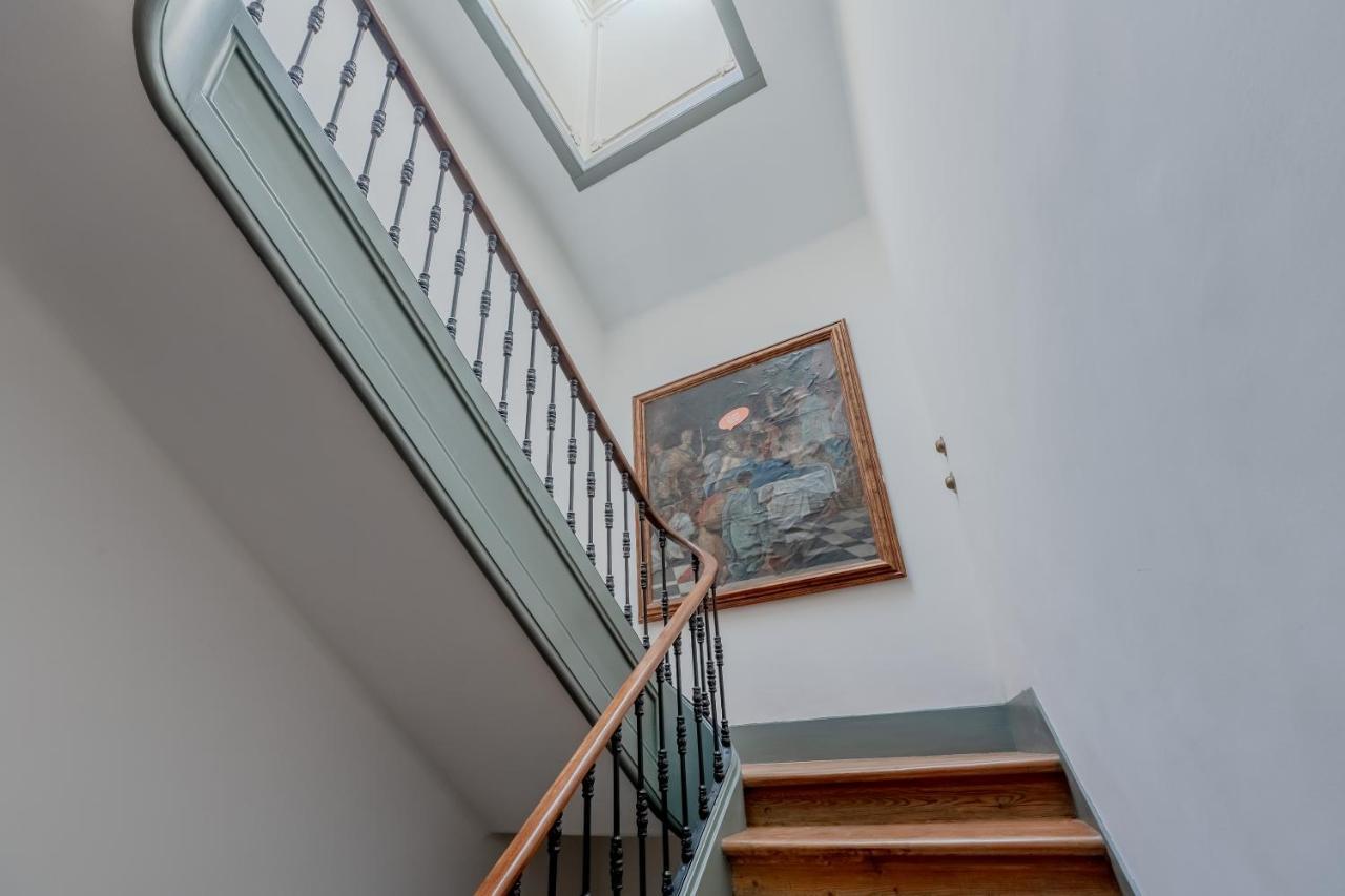 Principe Real Charming Garden View Flat At The Heart Of Lisbon Apartment Екстериор снимка