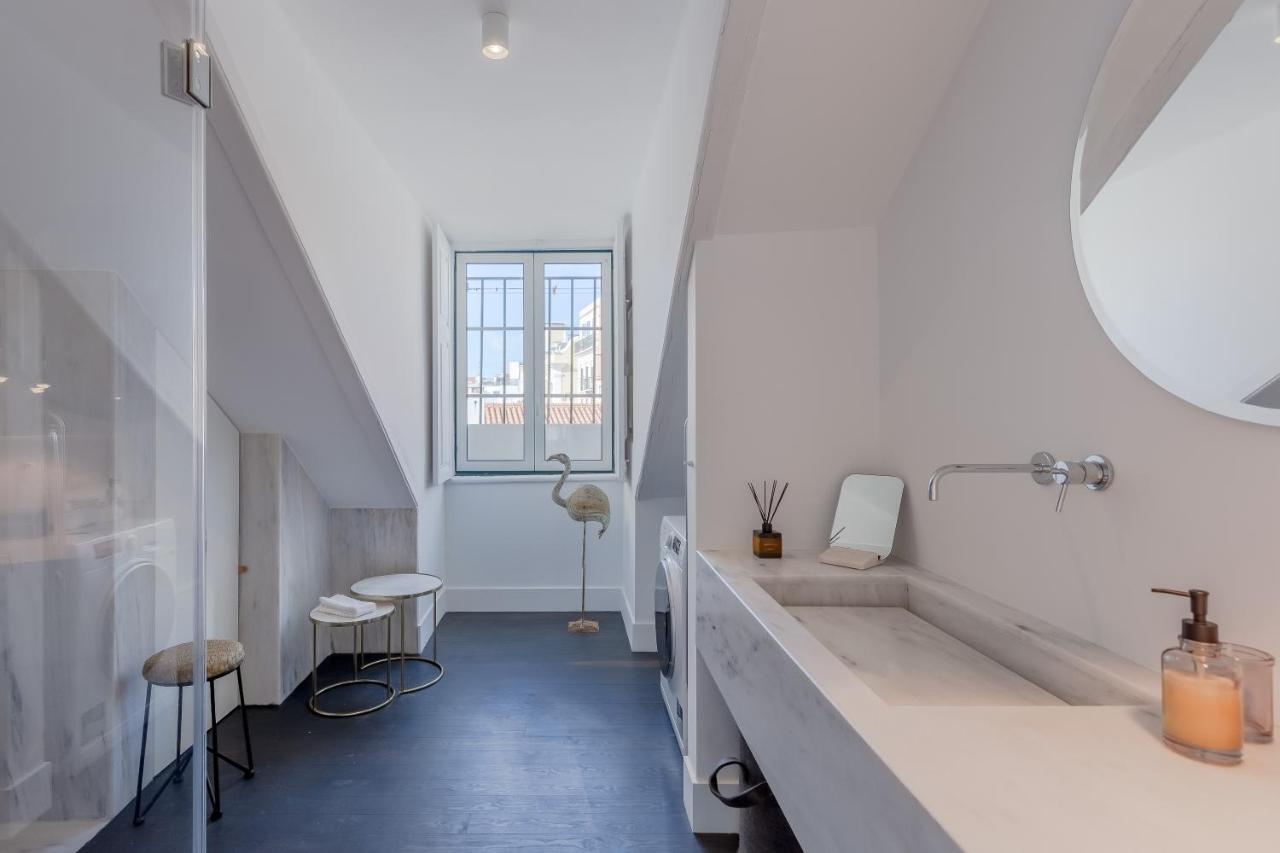 Principe Real Charming Garden View Flat At The Heart Of Lisbon Apartment Екстериор снимка
