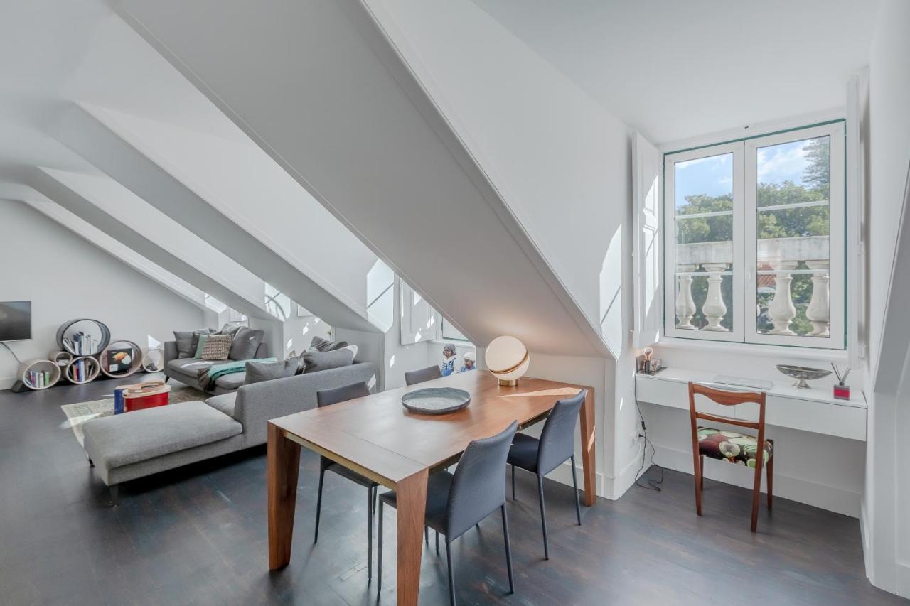 Principe Real Charming Garden View Flat At The Heart Of Lisbon Apartment Екстериор снимка